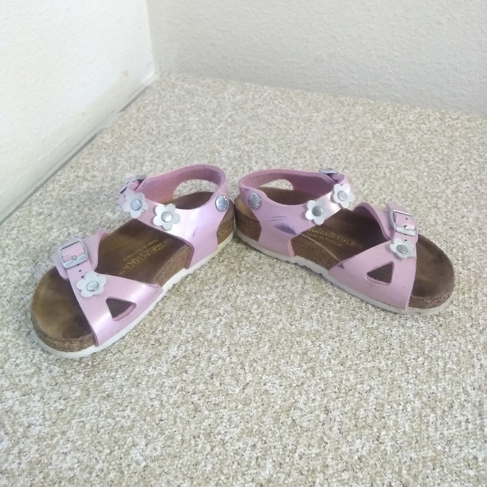 Birkenstock Kids Shinny Pink Leather Sandals
